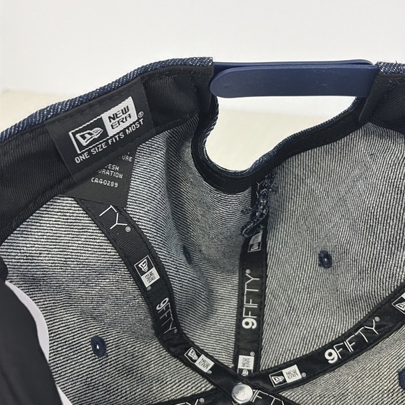 Chicago White Sox New Era 9Fifty A-Frame SnapBack Hat Denim Rose 2005 WS Patch - Picture 7 of 7